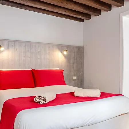 Rosso Apartament