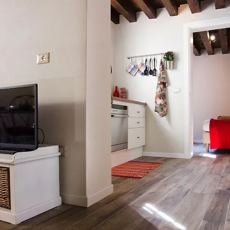 Rosso Apartamento